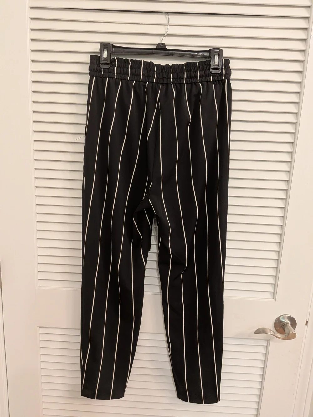 Streetwear Society Black Pinstripes Unisex Elastic-Waist Pants M New